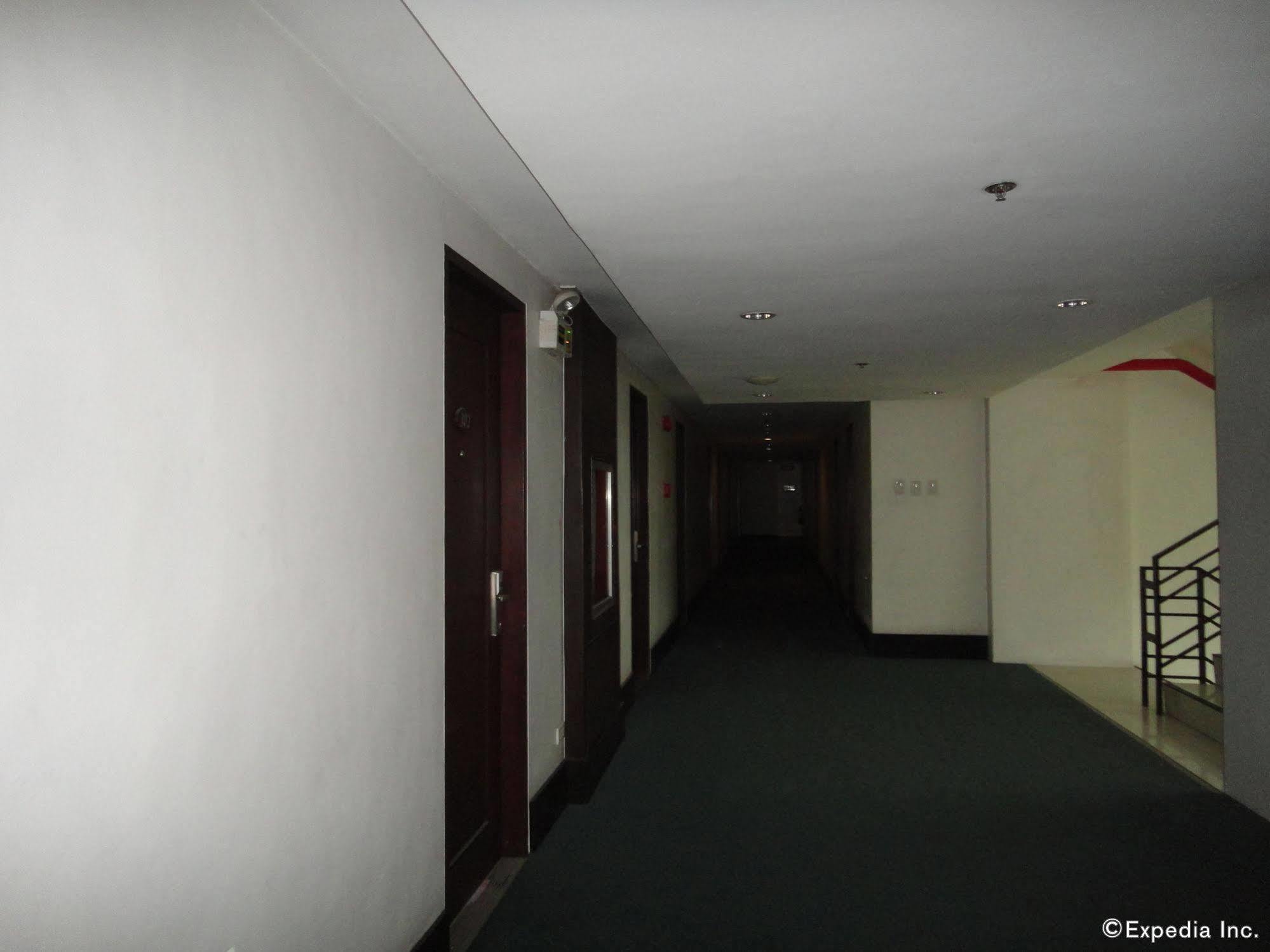 Cityscape Hotel Mandaue Eksteriør billede